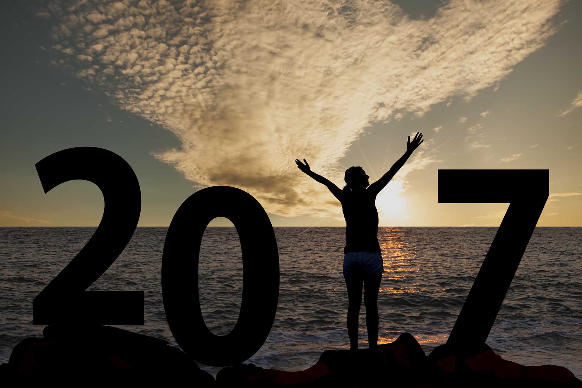 Top 15 Websites for New Year’s Eve (Plus Events and Resolutions)